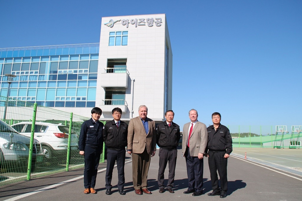 (2016.02.17) 2016 Triumph Senior Director visits HIZE